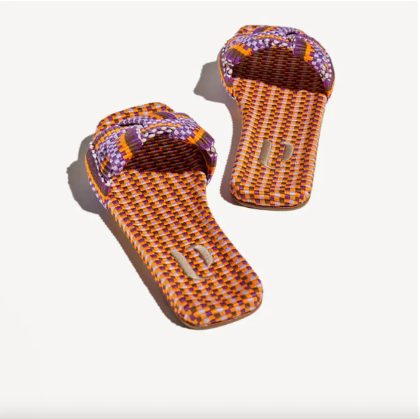 Amambaih:MARTINA SANDALS