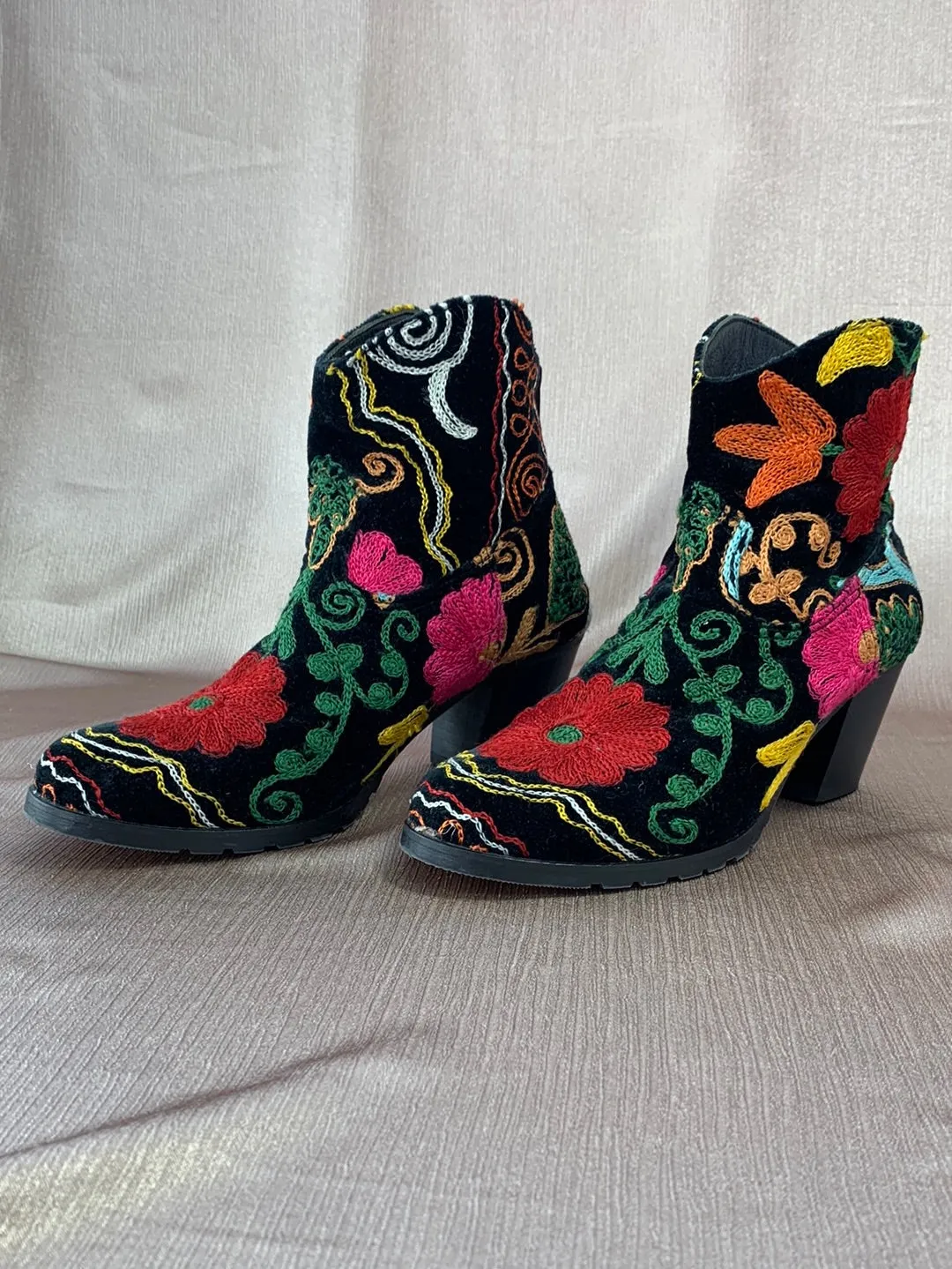 ARTEMIS black multi Velvet Floral Embroidered 2.5" Heel Ankle Boot - 38 (US 7.5)