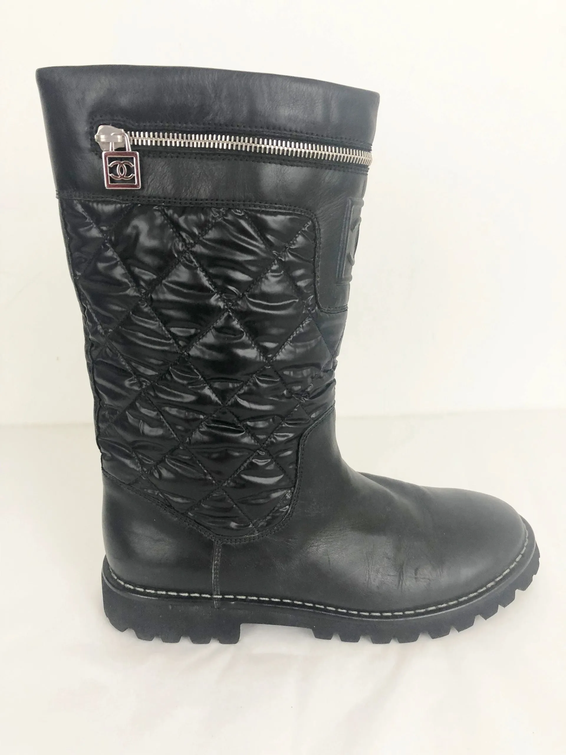 Chanel Quilted Snow Boots Size 41 It (11 Us)