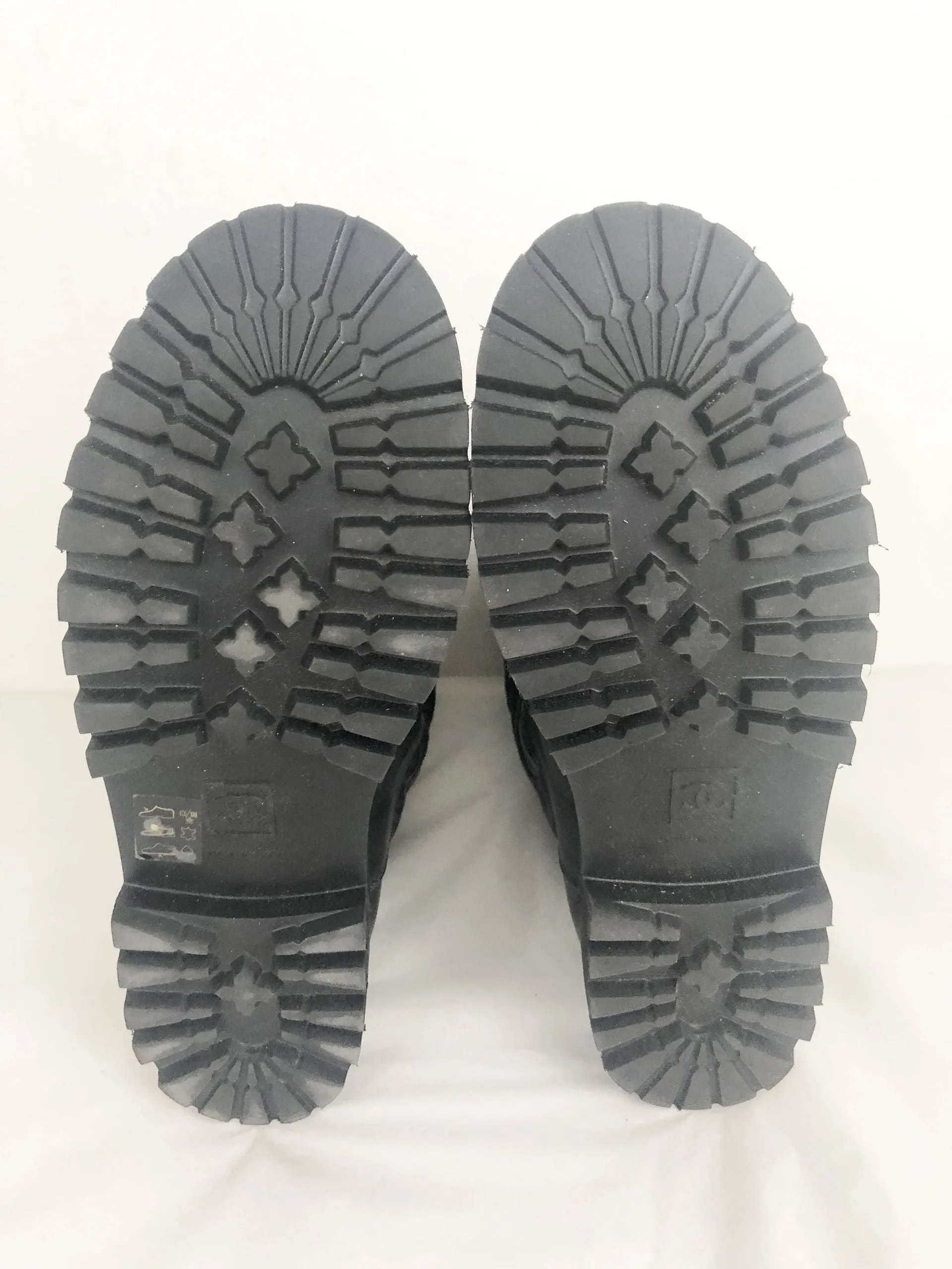 Chanel Quilted Snow Boots Size 41 It (11 Us)