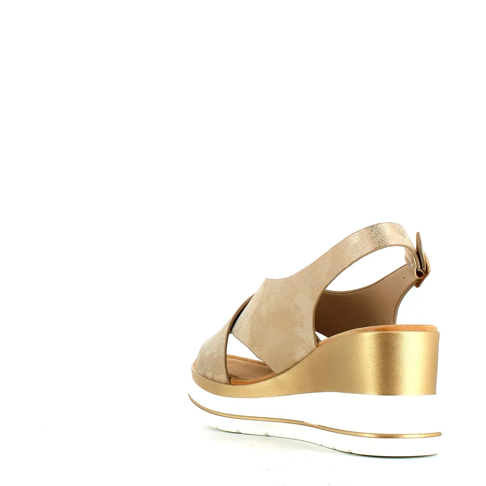 Cinders Edit Criss Wedge Sandal Soft Gold