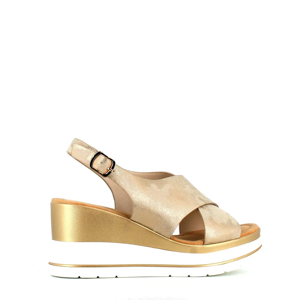 Cinders Edit Criss Wedge Sandal Soft Gold