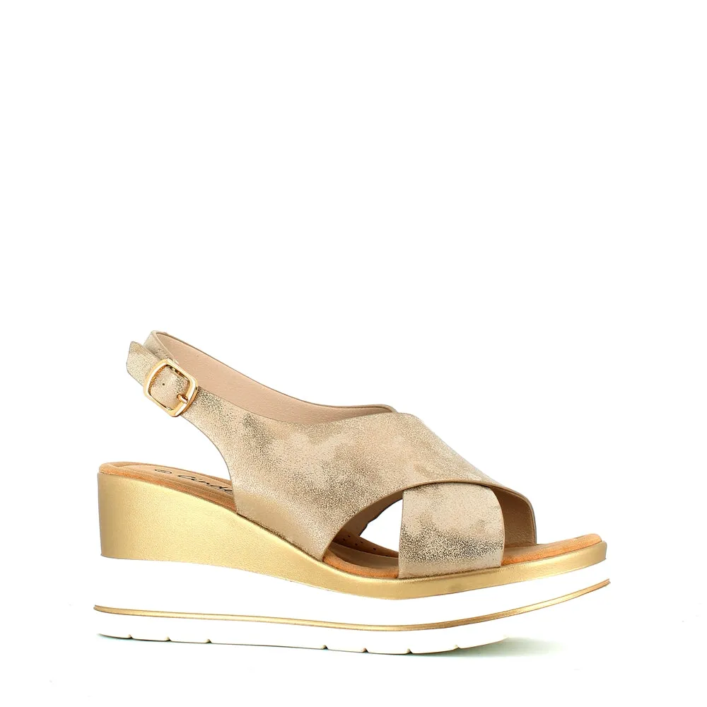 Cinders Edit Criss Wedge Sandal Soft Gold