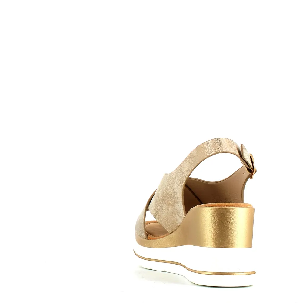 Cinders Edit Criss Wedge Sandal Soft Gold