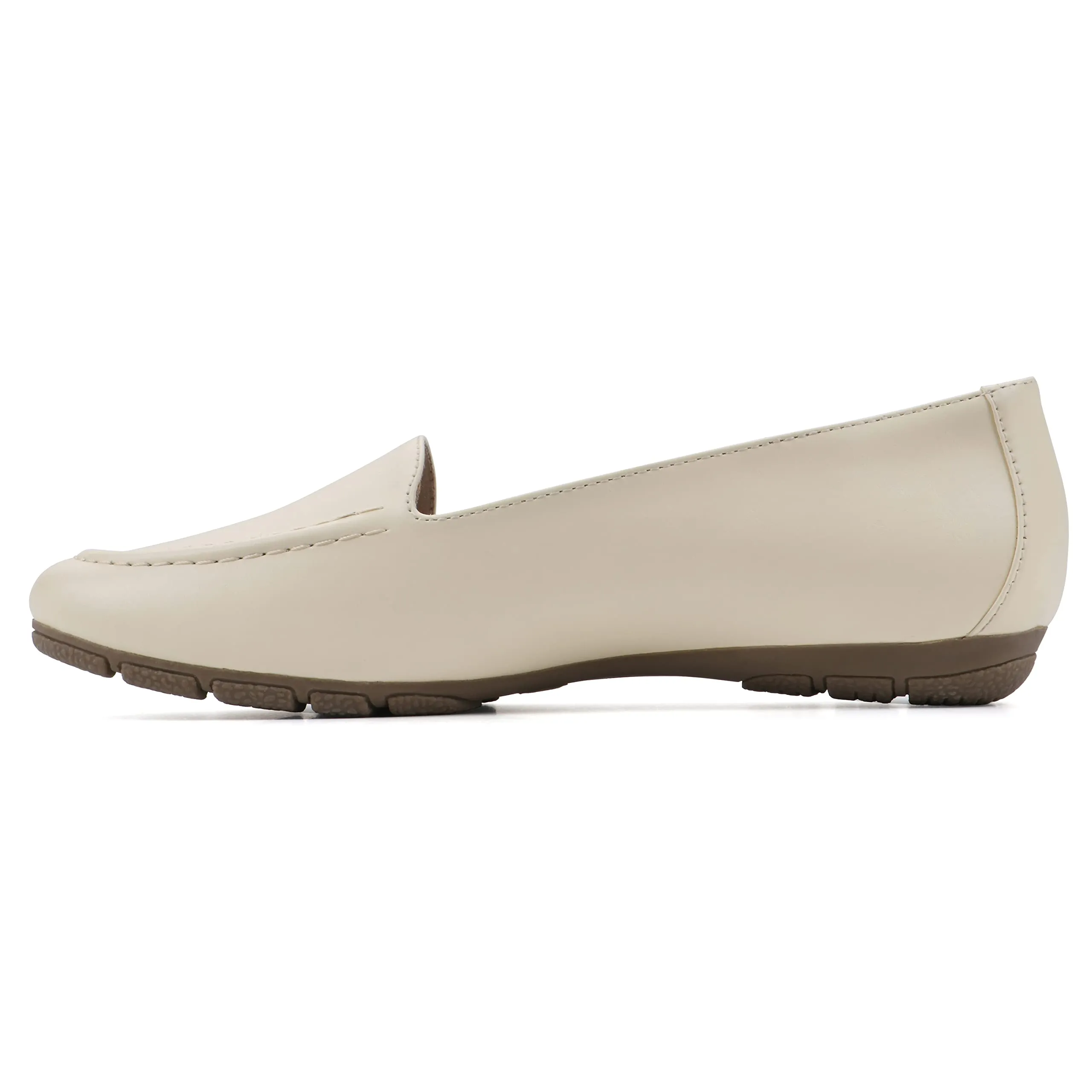 CLIFFS BY WHITE MOUNTAIN Women's Gracefully Tailored Loafer Flat, Buttercream/Smooth, 8.5 W