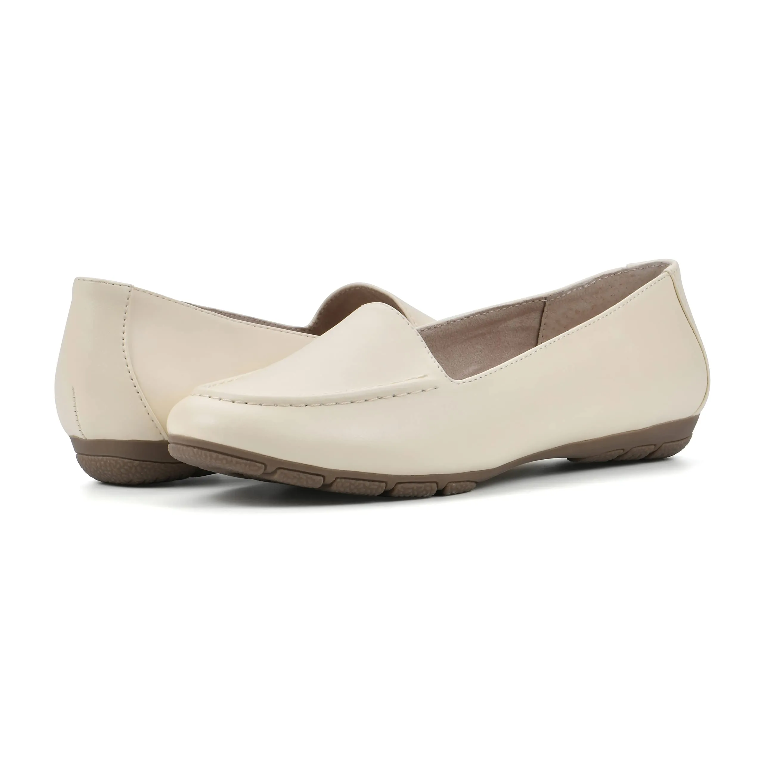 CLIFFS BY WHITE MOUNTAIN Women's Gracefully Tailored Loafer Flat, Buttercream/Smooth, 9 W