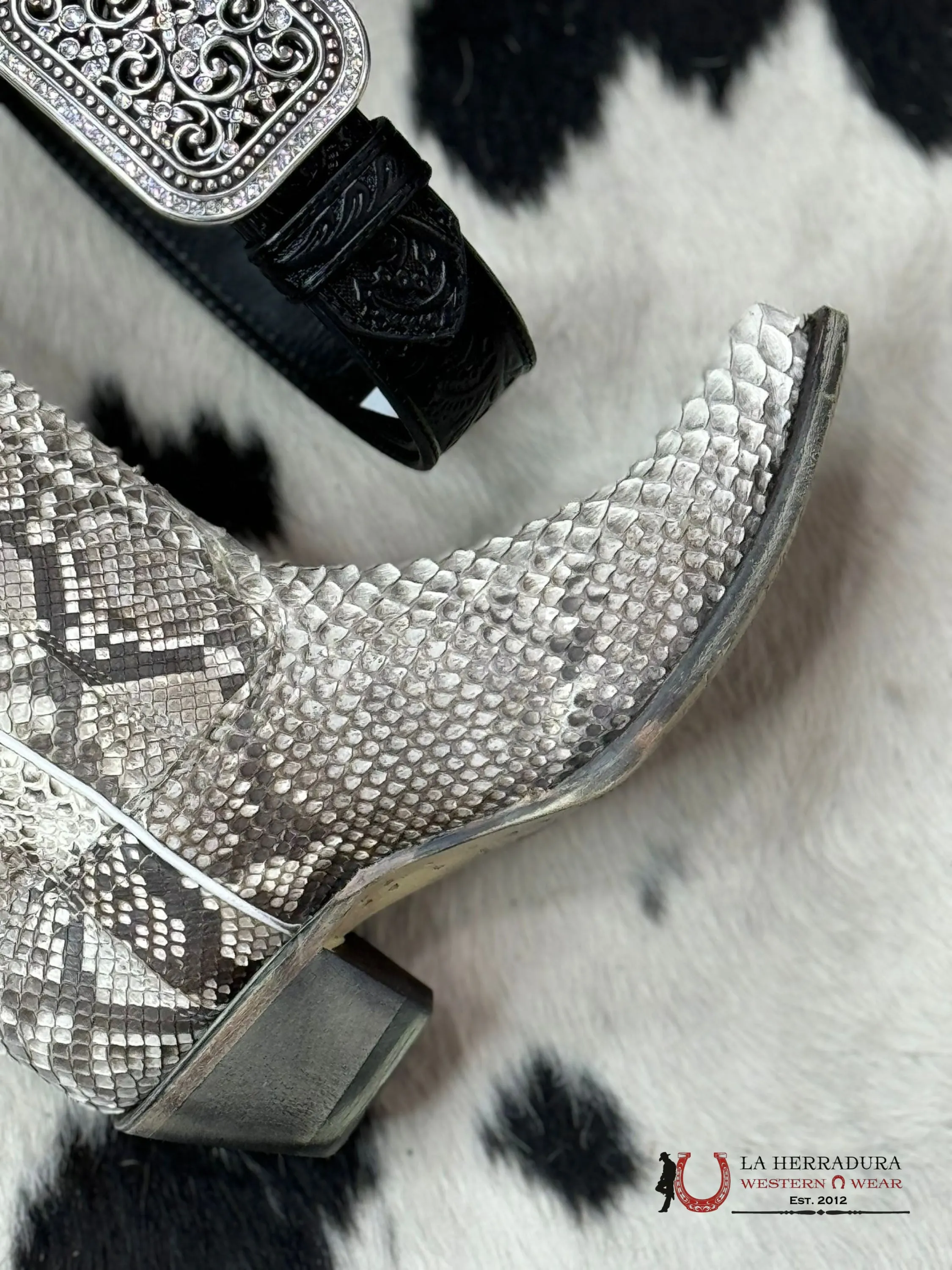 CORRAL BOOT LD NATURAL PYTHON SNIP TOE