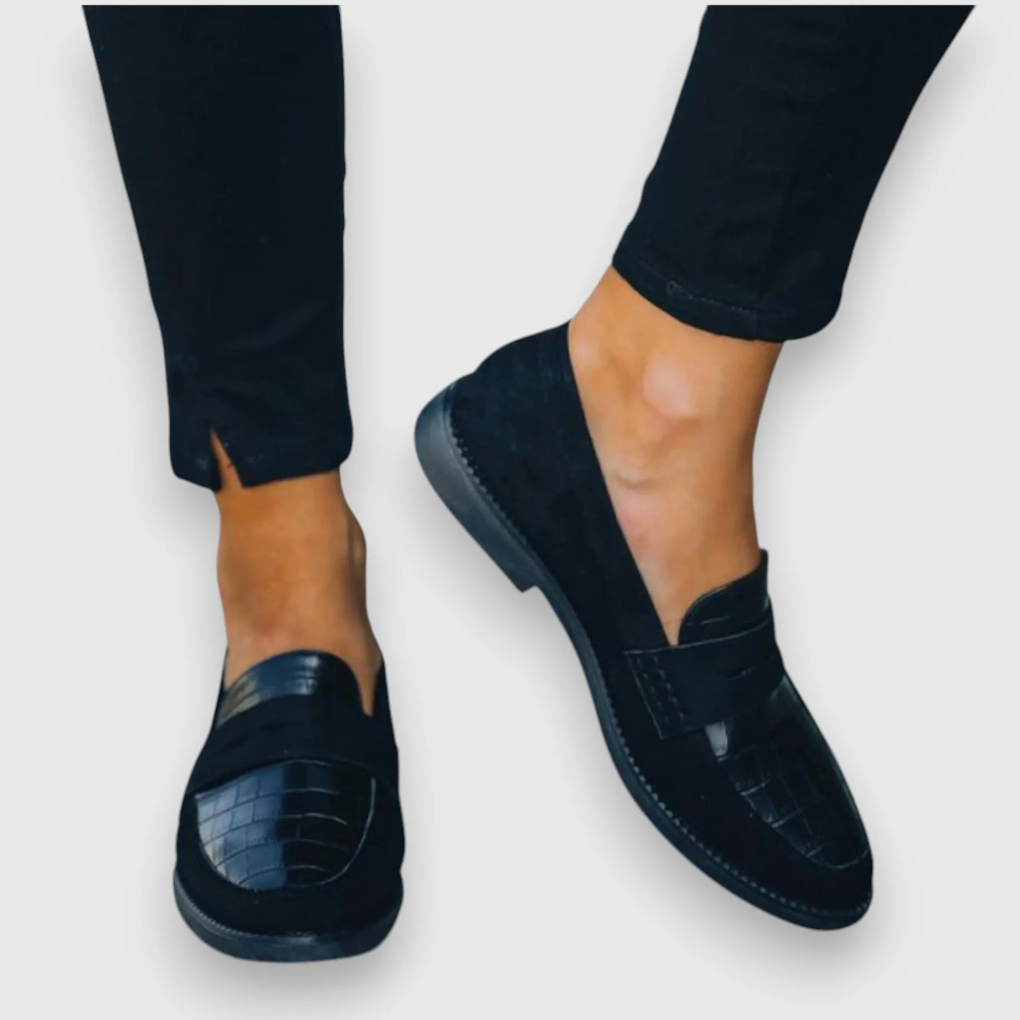 Croc-Embossed Faux Leather Loafers | Timeless Elegance | Everyday Comfort