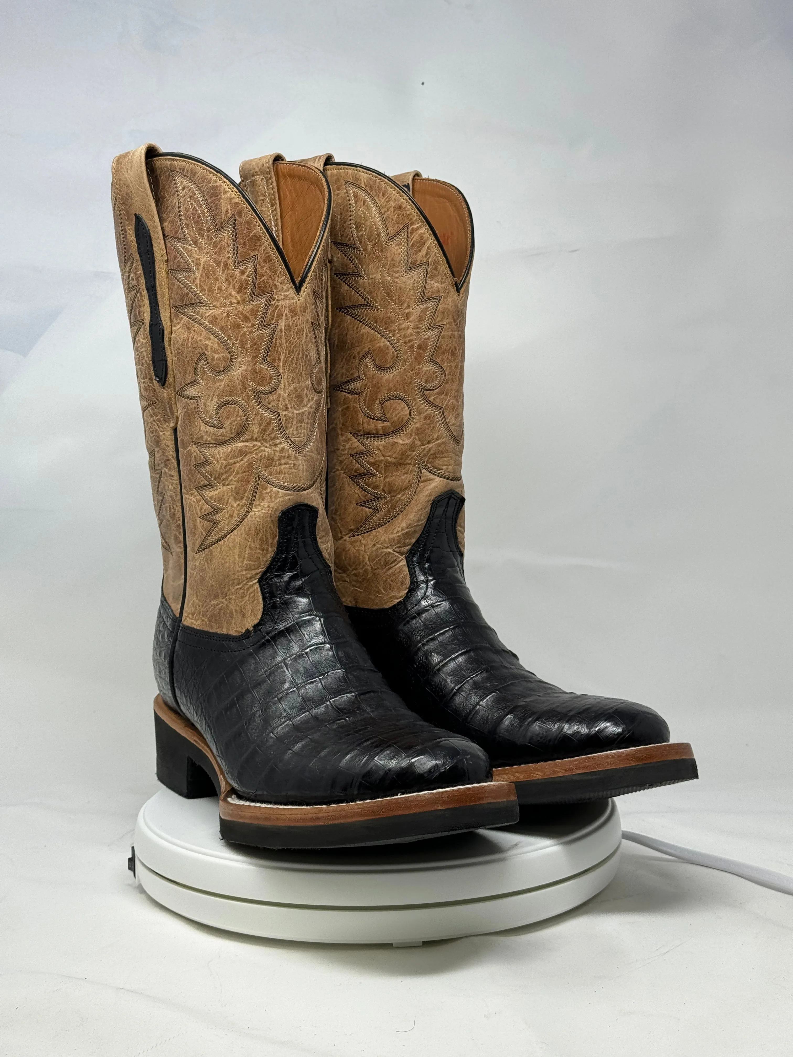 DJ2043 | Don Juan Boots Men's Caiman Belly Black 504 Toe