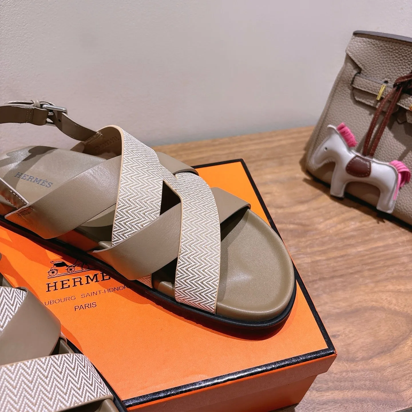 HM 25 Heracles Sandal Nude Calfskin Light Pink Canvas