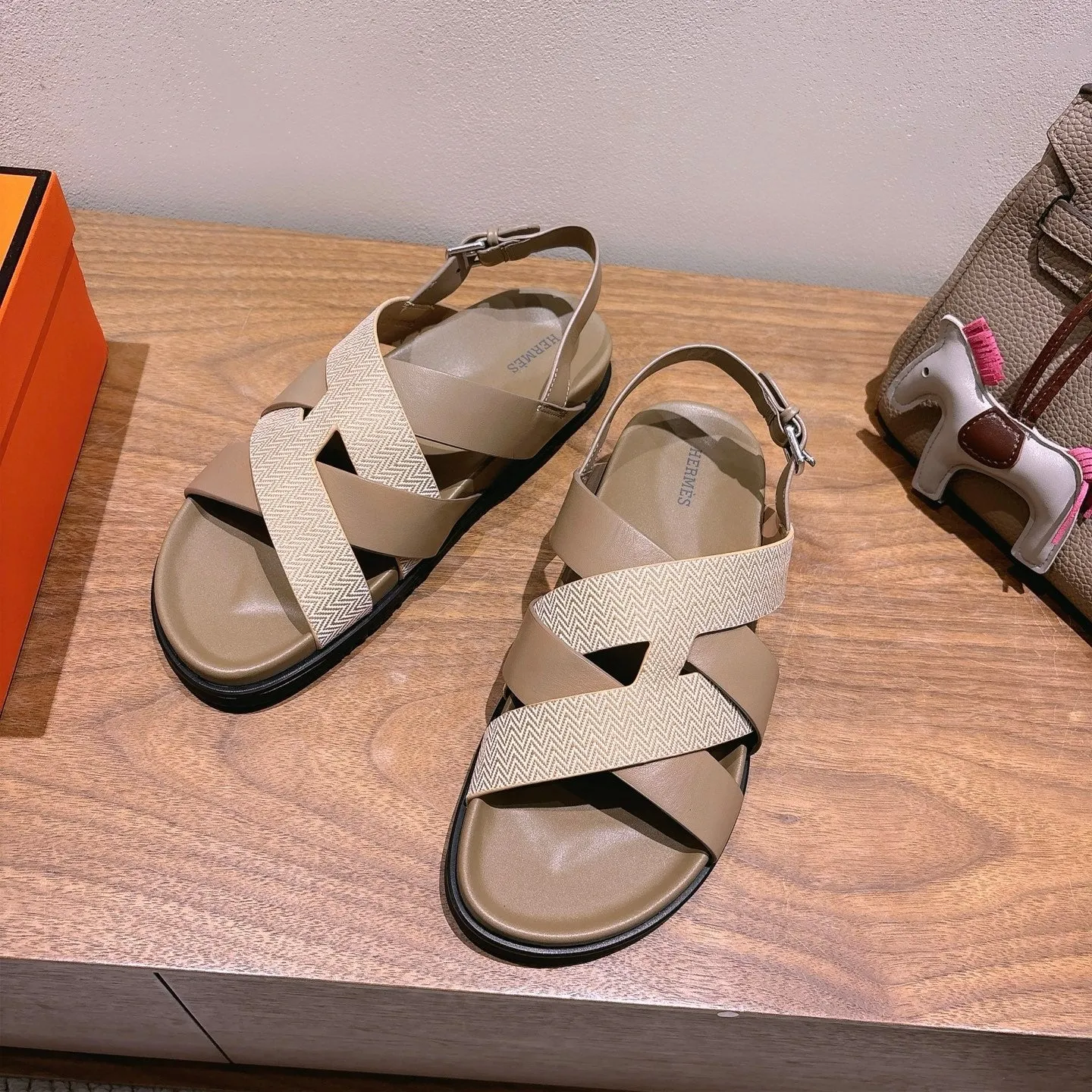 HM 25 Heracles Sandal Nude Calfskin Light Pink Canvas