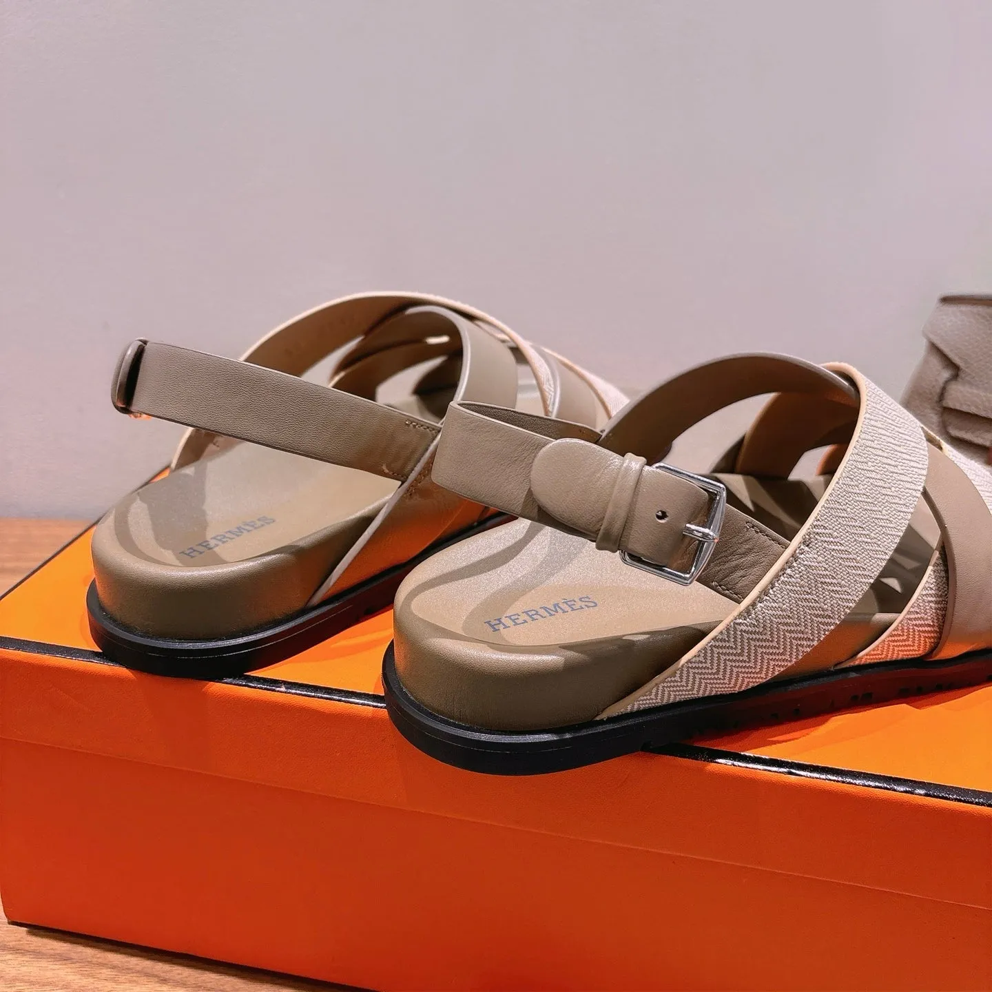 HM 25 Heracles Sandal Nude Calfskin Light Pink Canvas