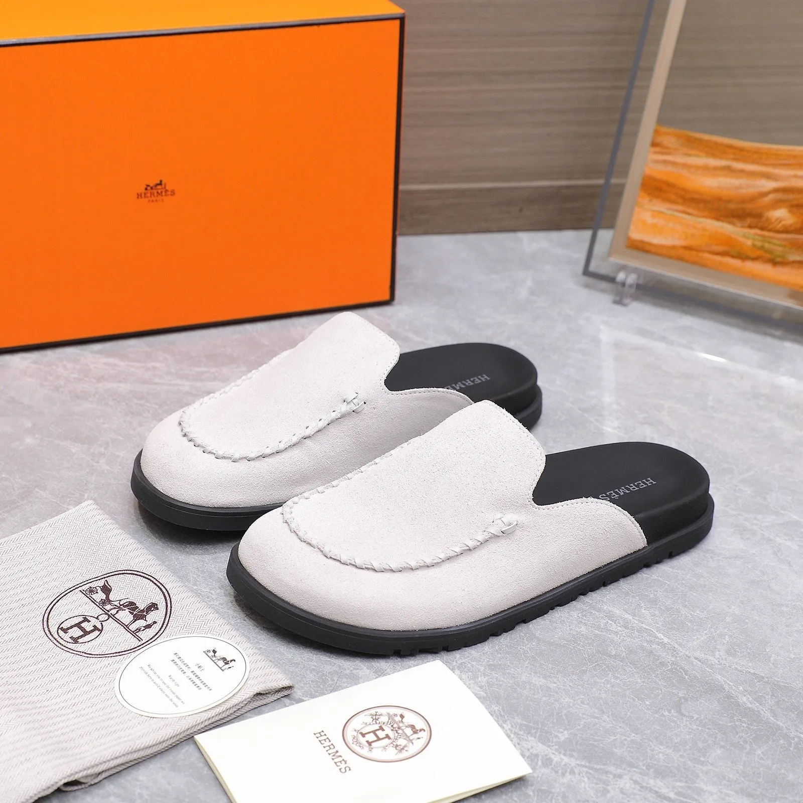 HM 25 Johan Mule Light Grey Suede
