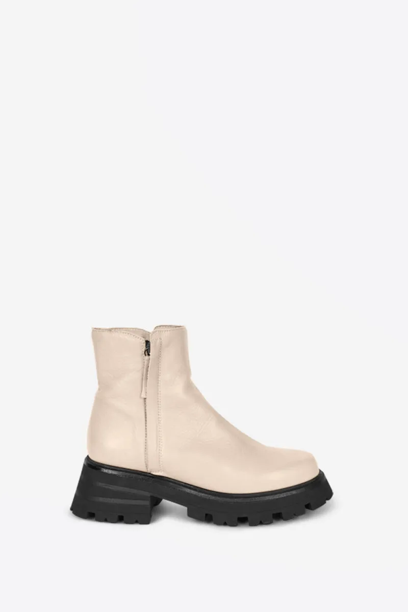 LARRY LUG SOLE BOOT