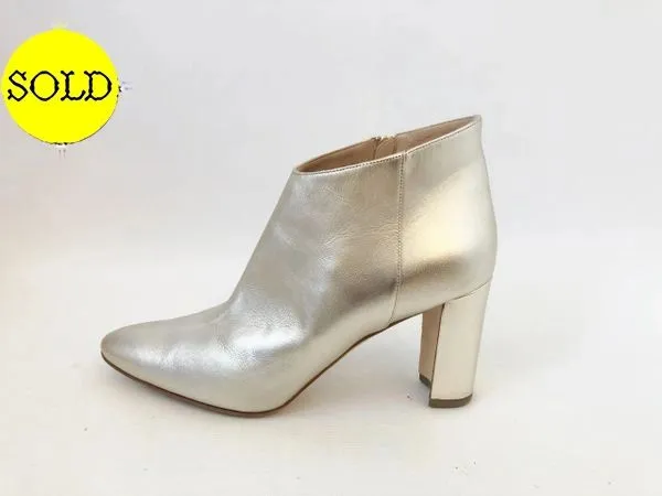 Manolo Blahnik Gold Boots Size 41 It (11 Us)