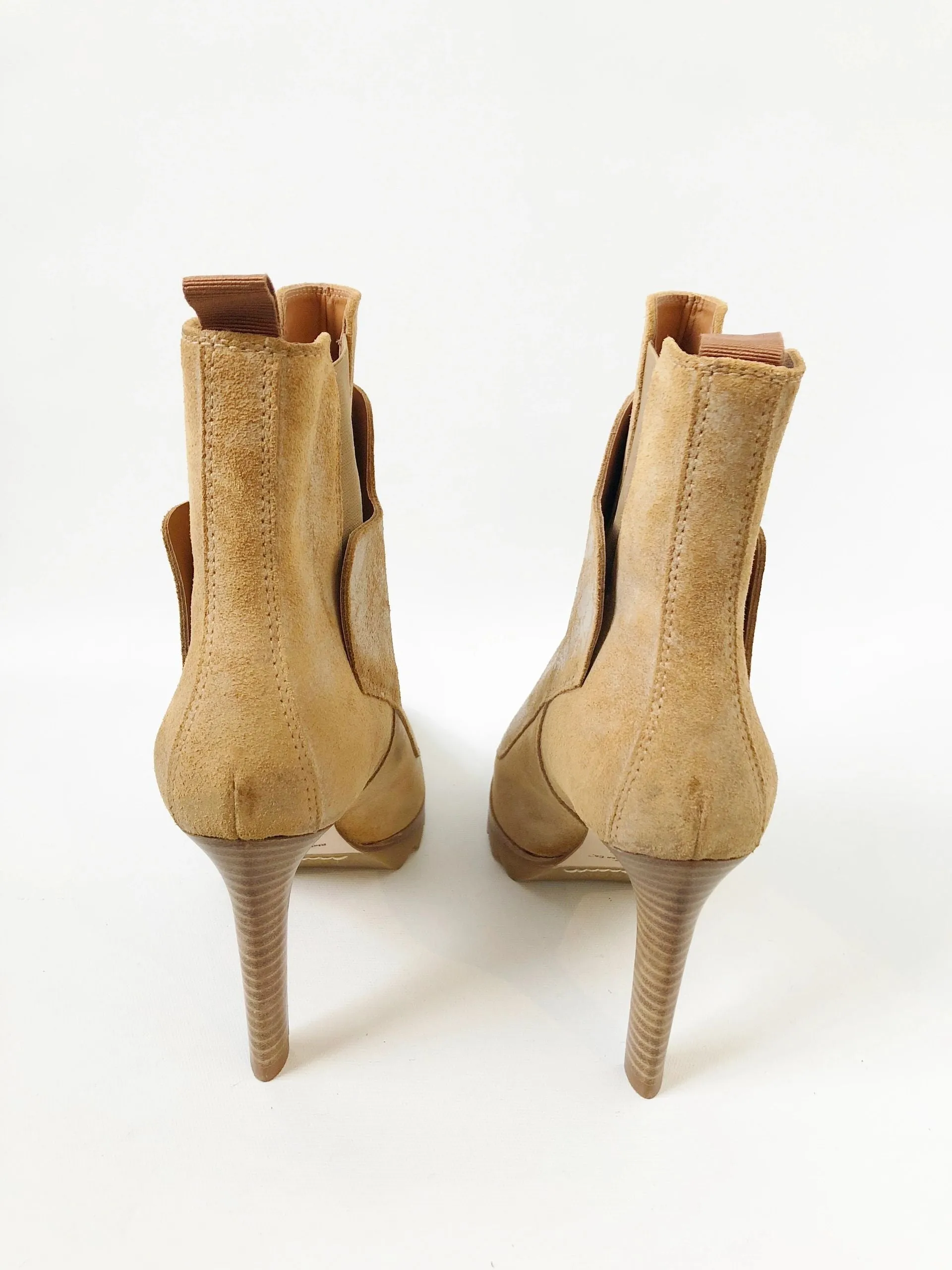 NEW Right Bank Shoe Co Ankle Boots Size 9