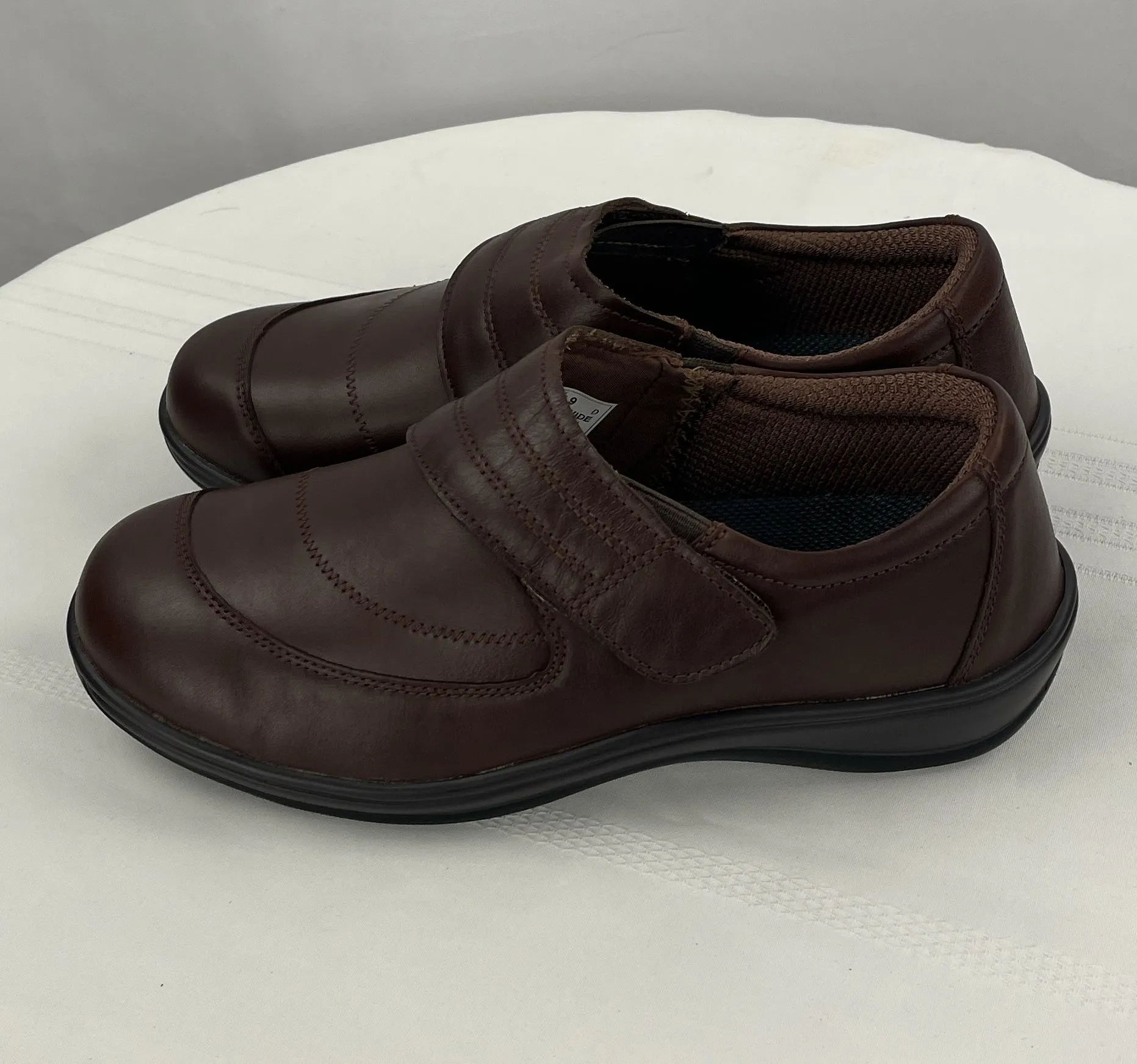 Orthofeet Women's Orthopedic Brown Leather Emily Casual Shoes Size 9 W NIB