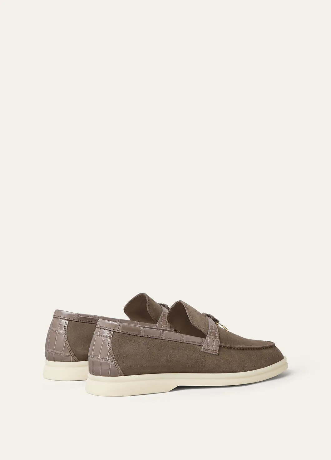Summer Charms Walk in Grey Sued for Women