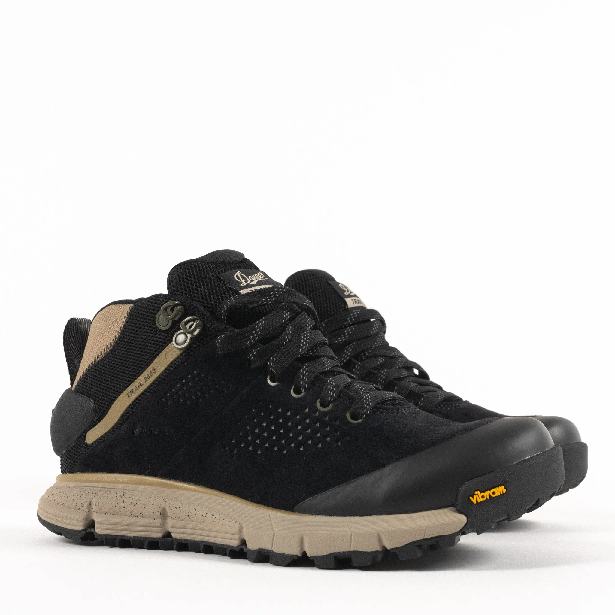 W-TRAIL 2650 MID WP - BLACK - NUBUCK